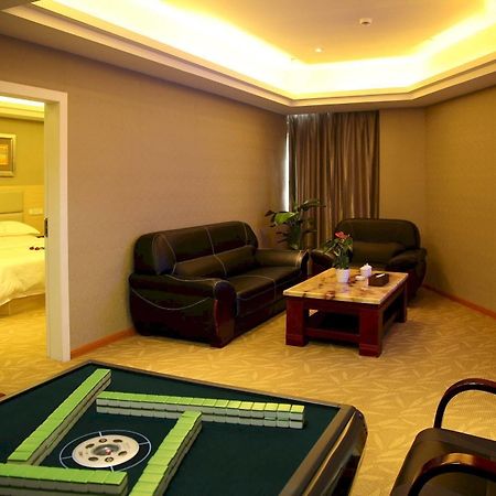Jinyan Hotel Guangzhou Exterior photo
