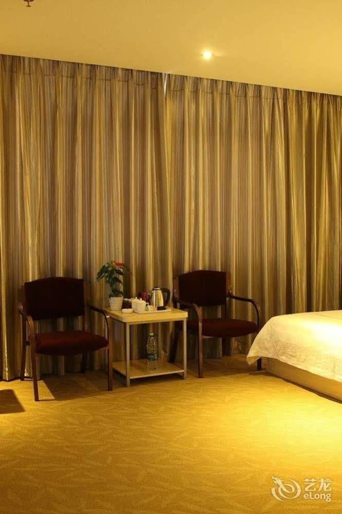Jinyan Hotel Guangzhou Exterior photo